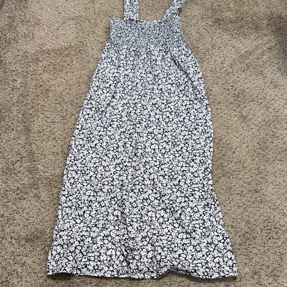 Old Navy Blue and White Striped Top - Picture 1 of 2